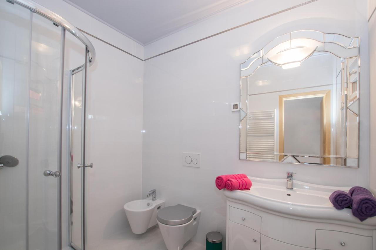 Bella Vista 2 Apartment Umag Exterior photo